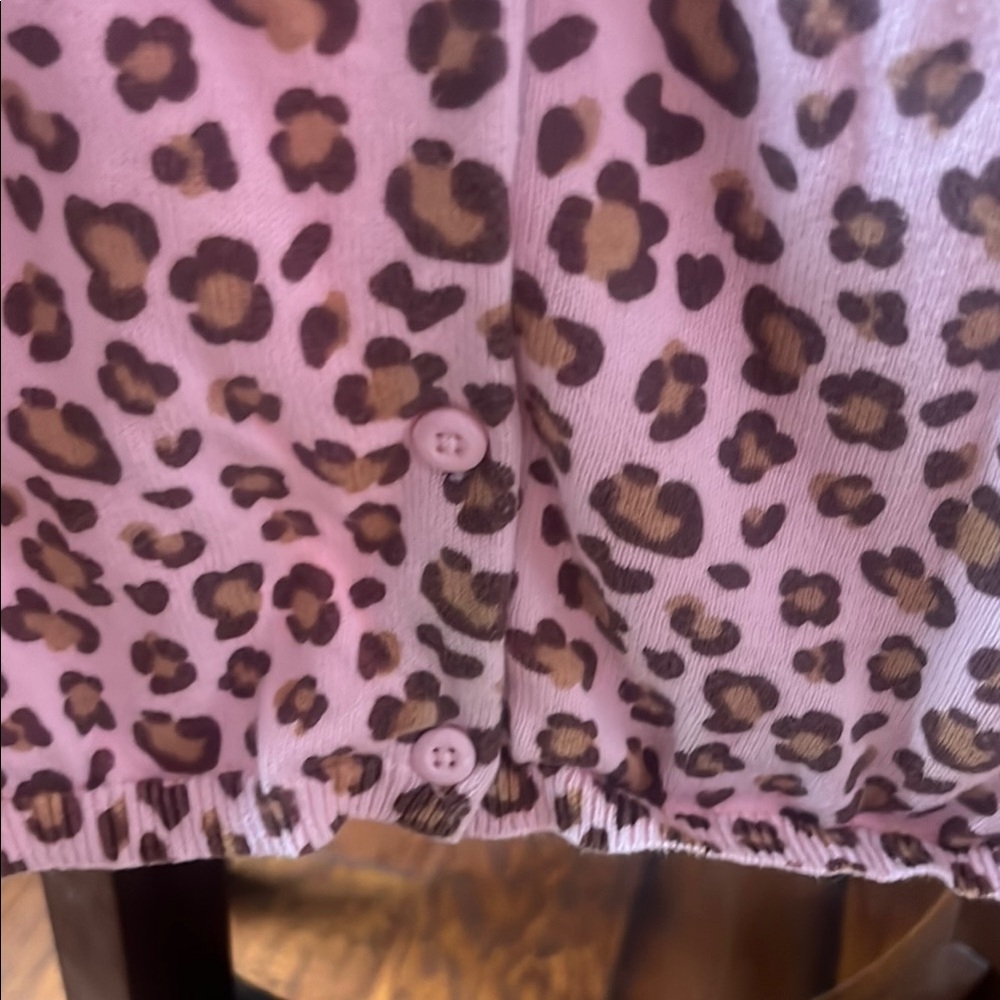 Girl’s Gymboree Matching Pink and Brown Leopard Print 2-Piece. - Picture 5 of 9